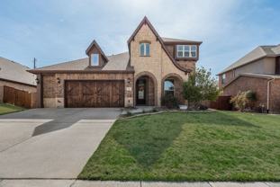 906 Oak St - Photo 1 of 1