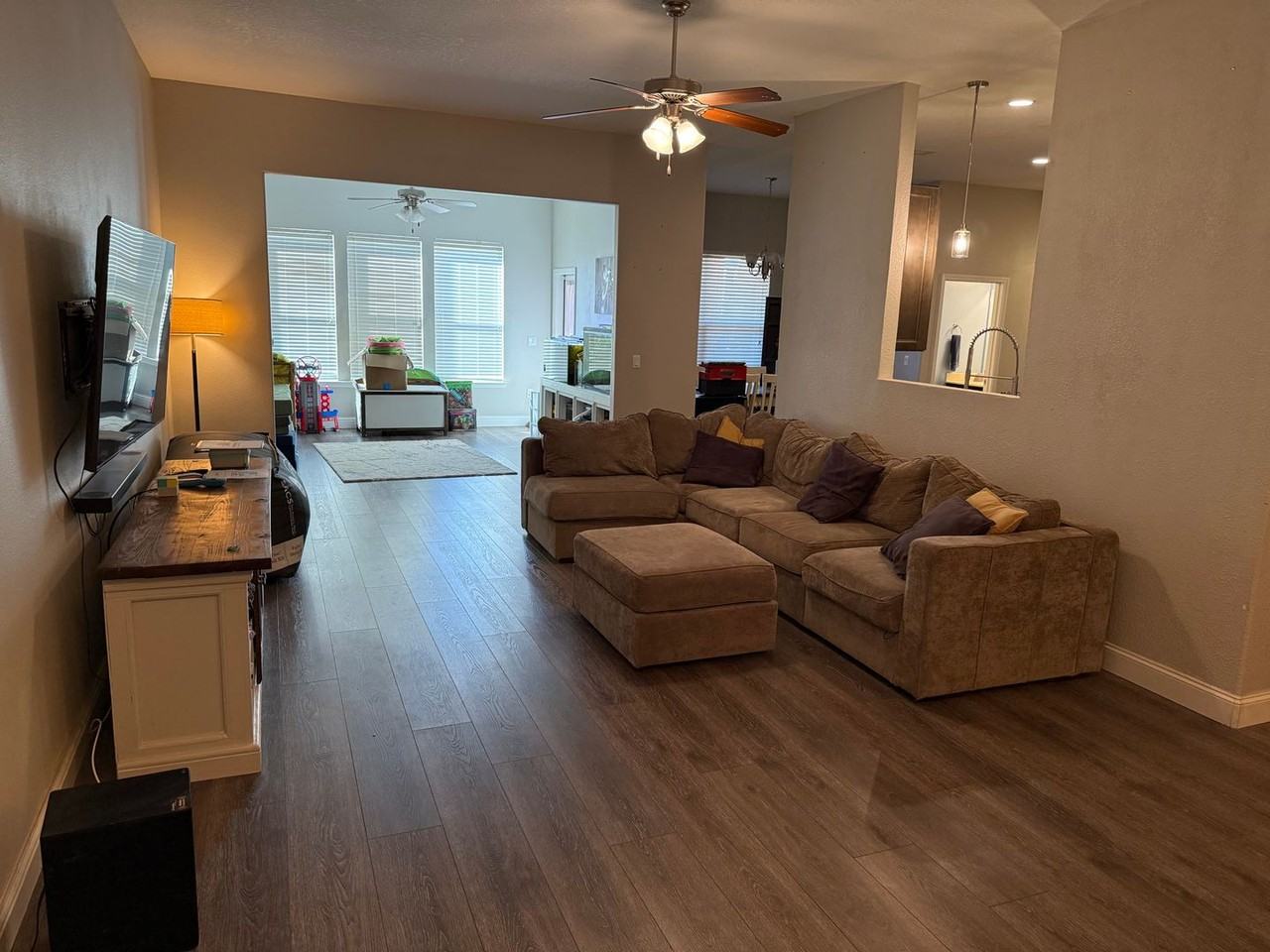 3070 Crown Creek Cir - Photo 6 of 23