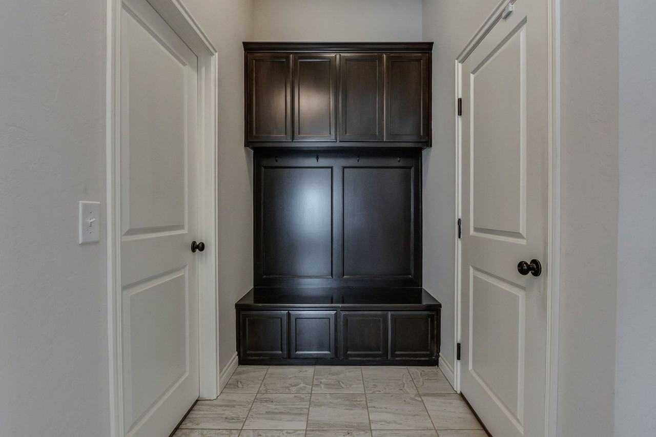 15701 Caney Dr - Photo 7 of 25