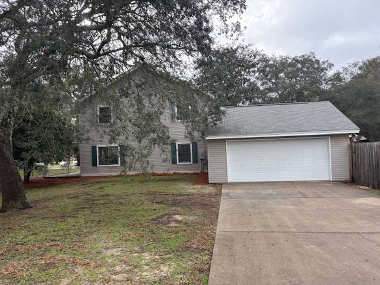 720 Valparaiso Blvd - Photo 2 of 20