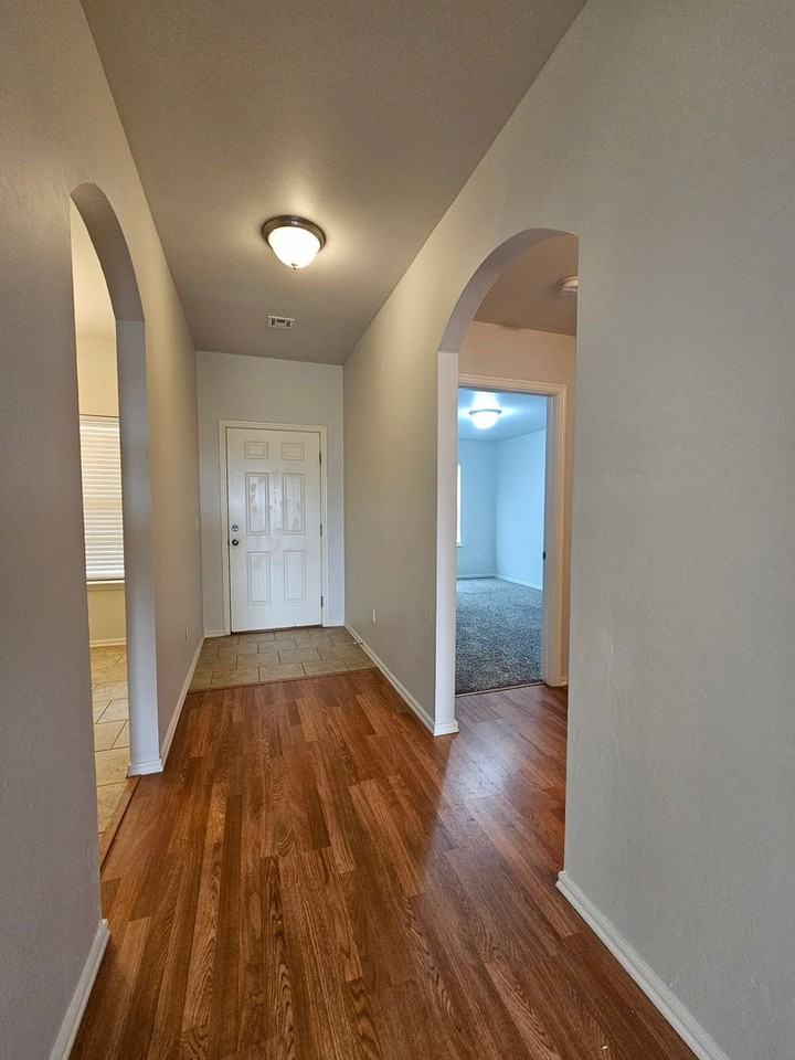 9620 Eli Dr - Photo 2 of 19