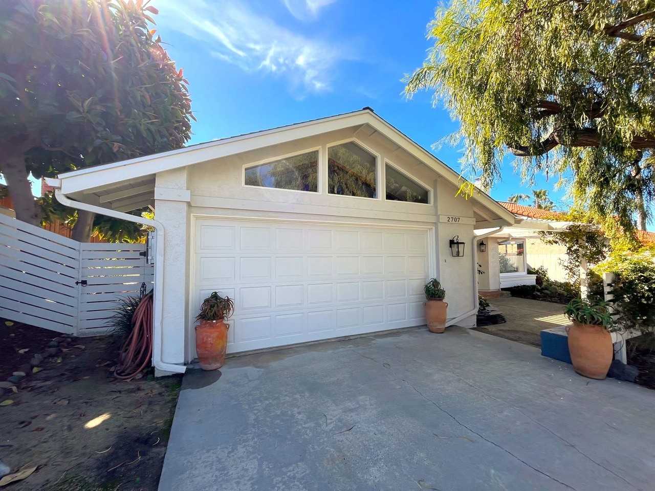 2707 Socorro Ln - Photo 7 of 50