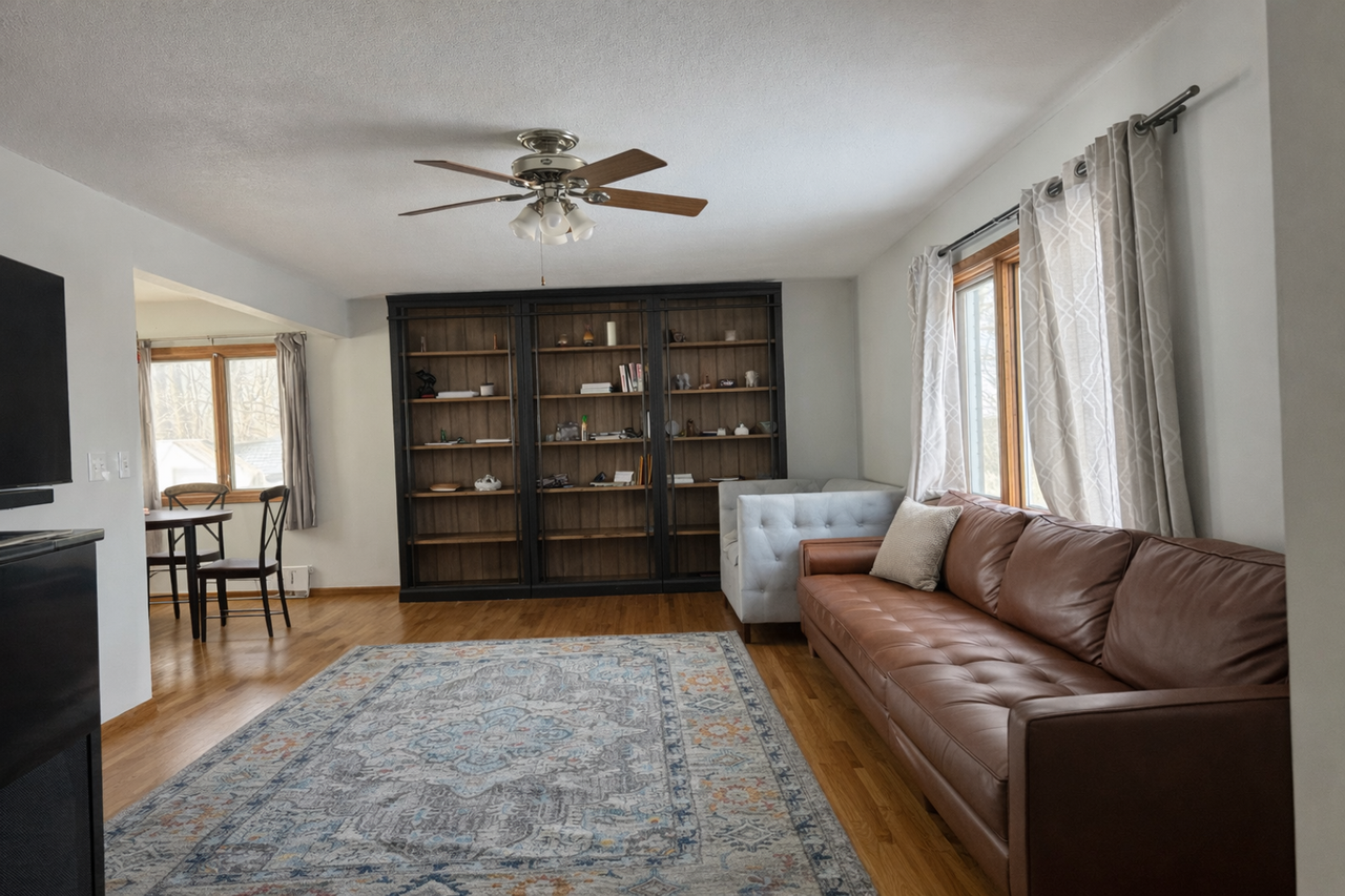 17742 Fairlawn Ave - Photo 5 of 11