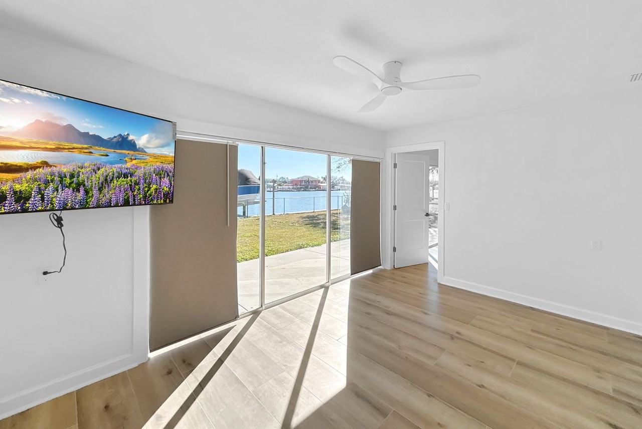 349 La Hacienda Dr - Photo 6 of 21