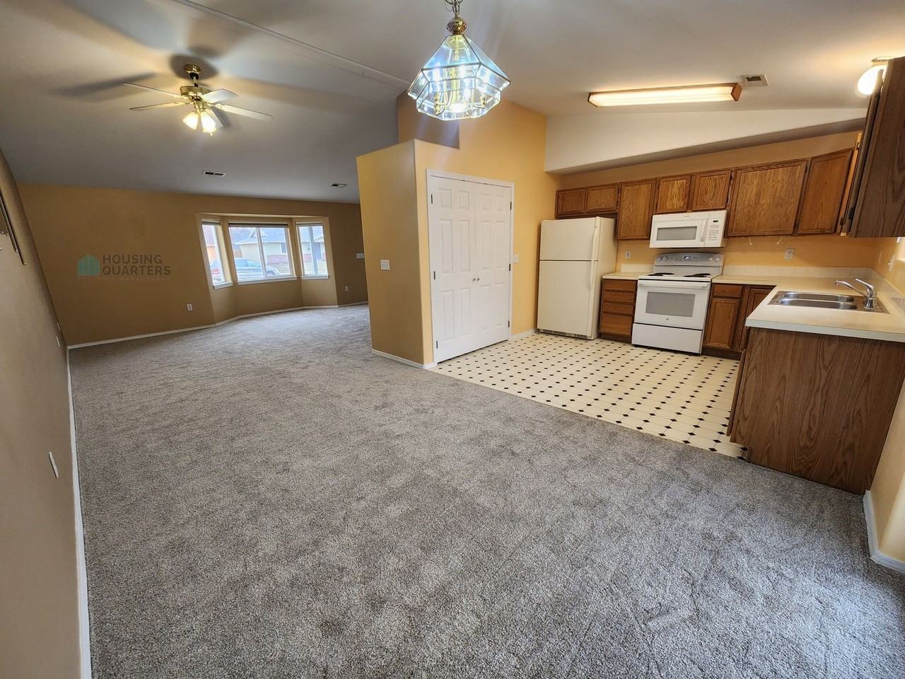 12411 W 11th Ave - Photo 6 of 18