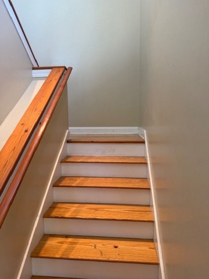 160 Stillwell Rd - Photo 5 of 30