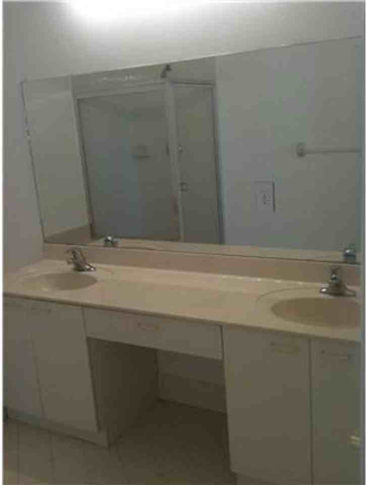 9829 Scribner Ln - Photo 4 of 16