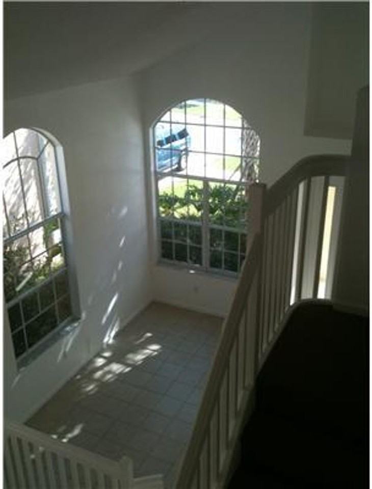 9829 Scribner Ln - Photo 6 of 16