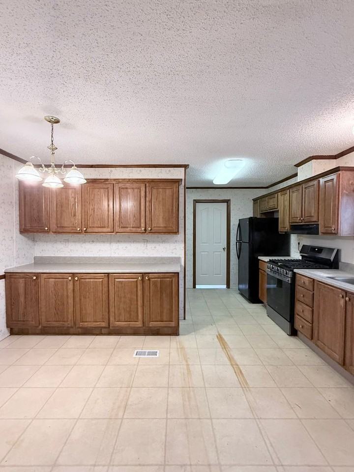 1314 Lee Road 11 - Photo 6 of 14