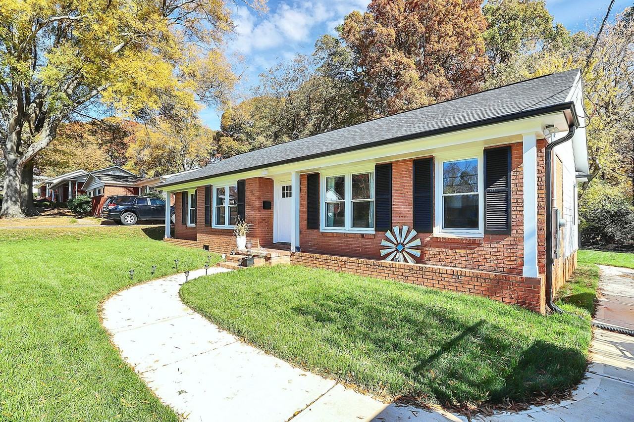 6439 Montpelier Rd - Photo 2 of 16