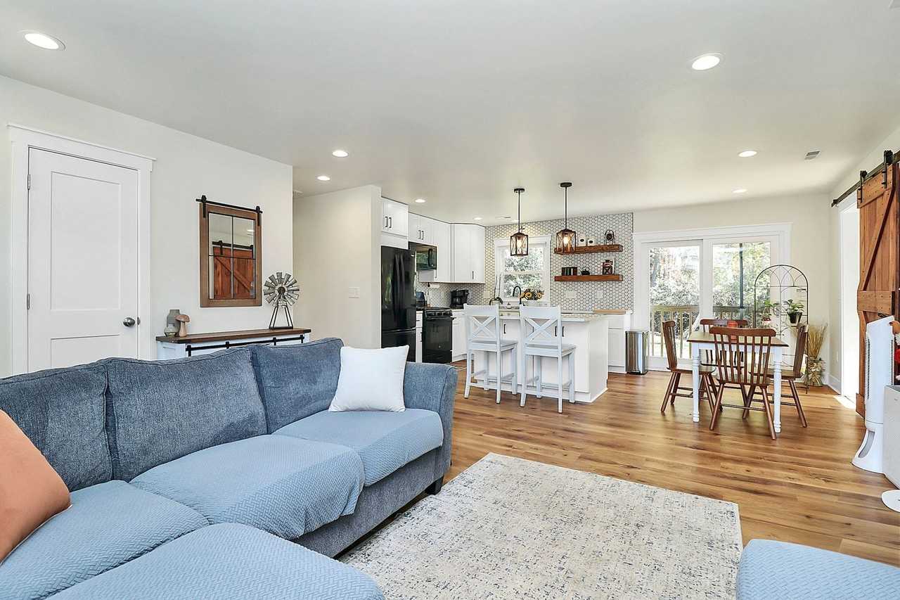 6439 Montpelier Rd - Photo 4 of 16