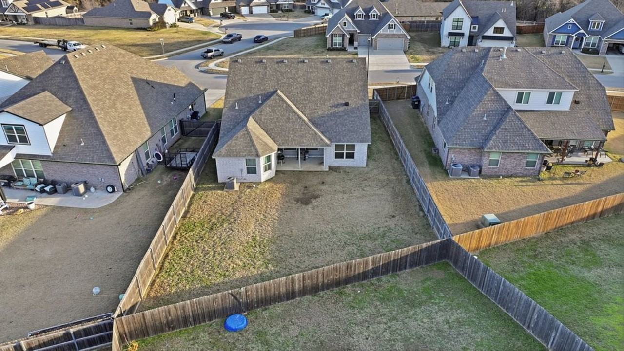 12008 N 131st East Ave - Photo 3 of 43