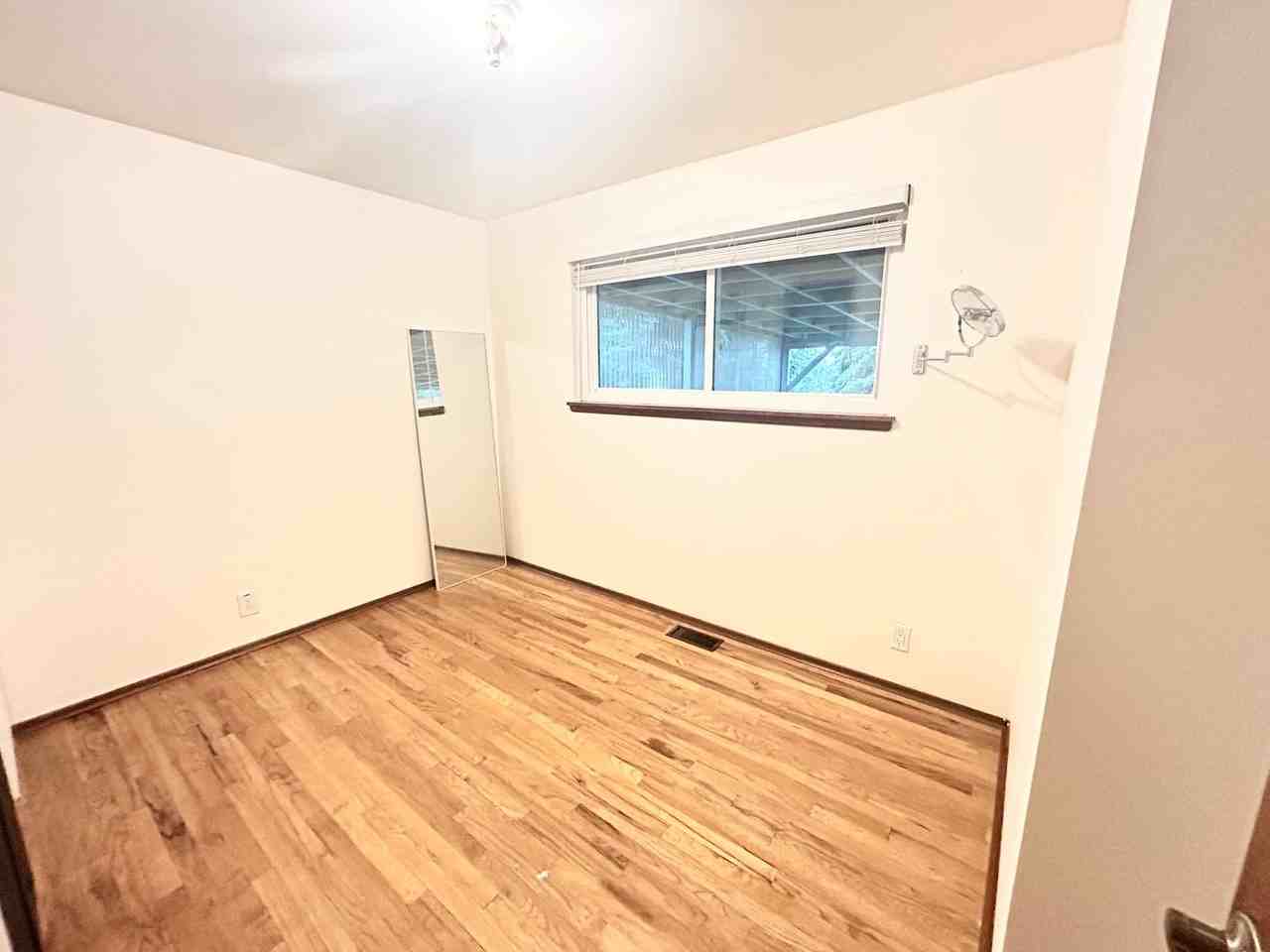 5514 S Avon St - Photo 5 of 15