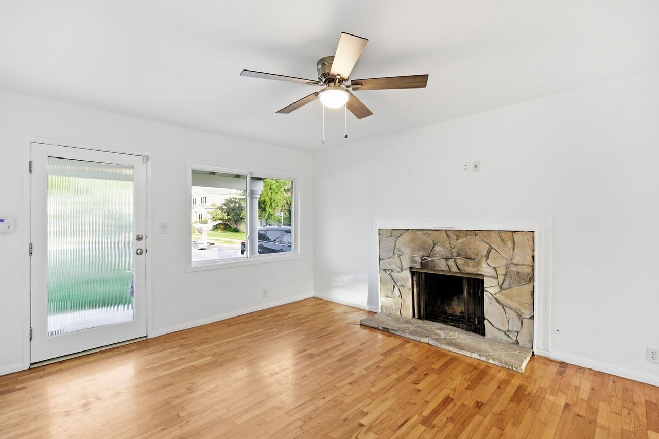 3379 Stewart Ave - Photo 3 of 28