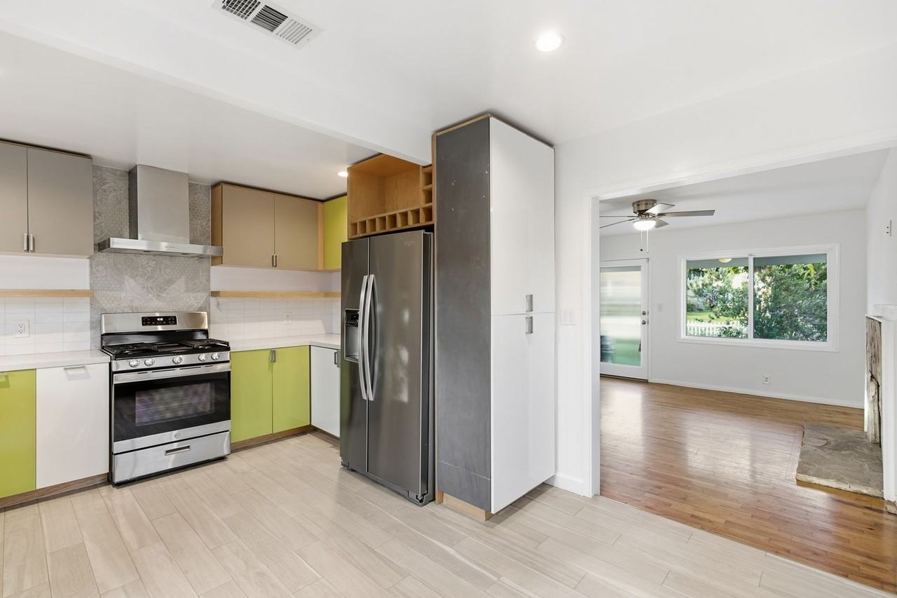 3379 Stewart Ave - Photo 7 of 28