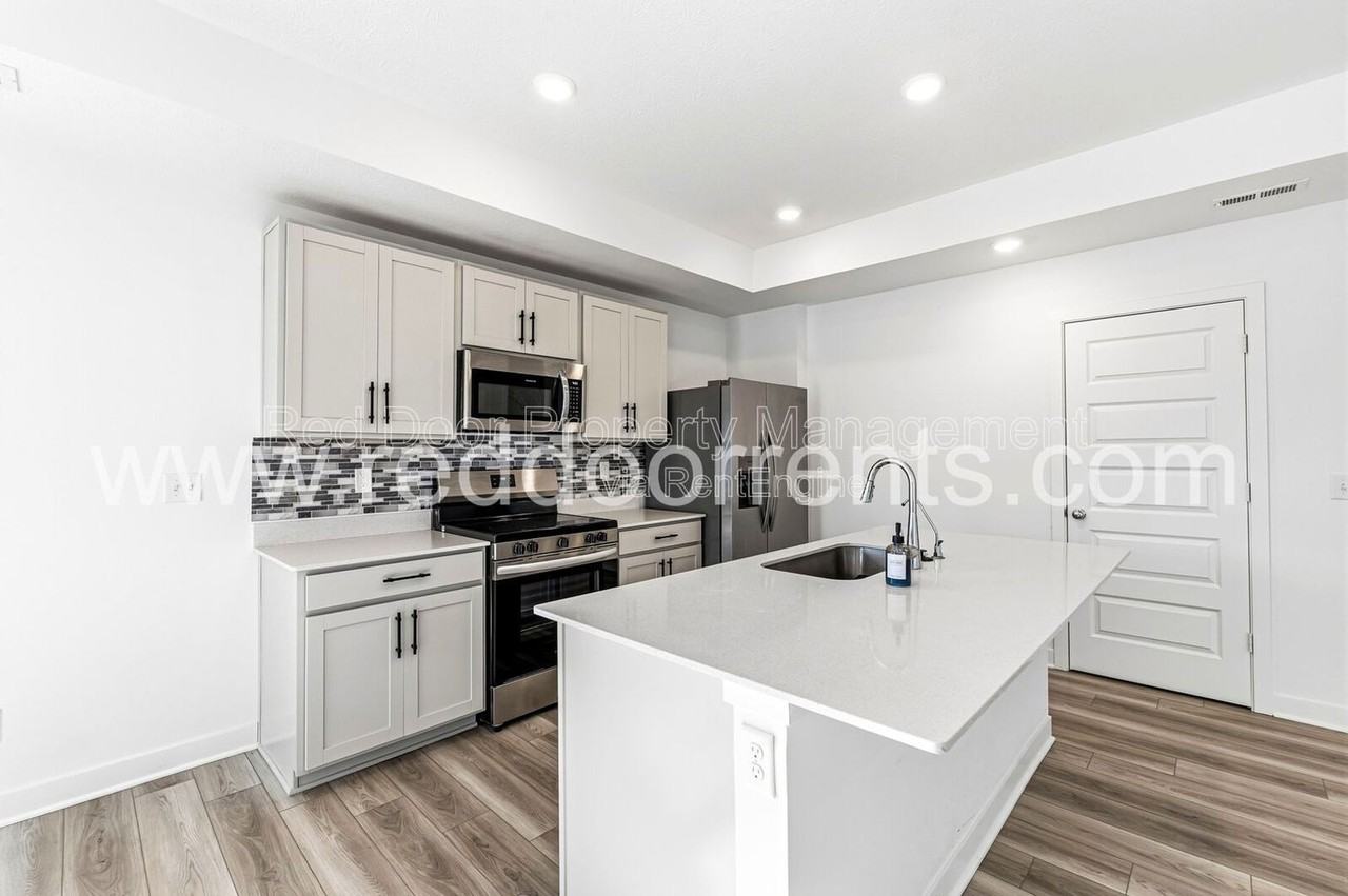 783 Garrow Dr - Photo 5 of 28