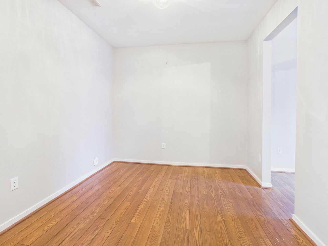 4715 Milfax Rd - Photo 5 of 12