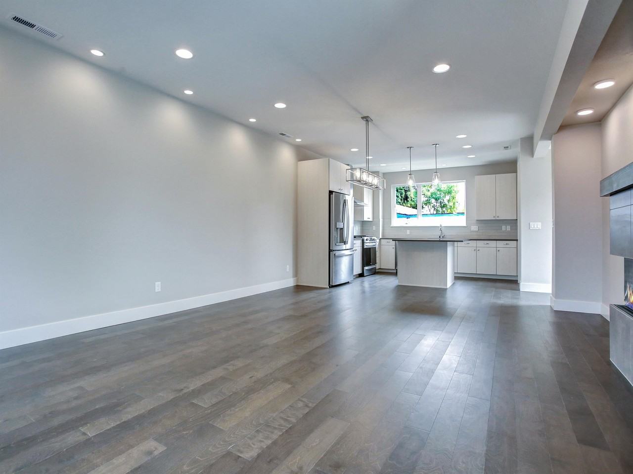 1711 Se Ramona St - Photo 2 of 17