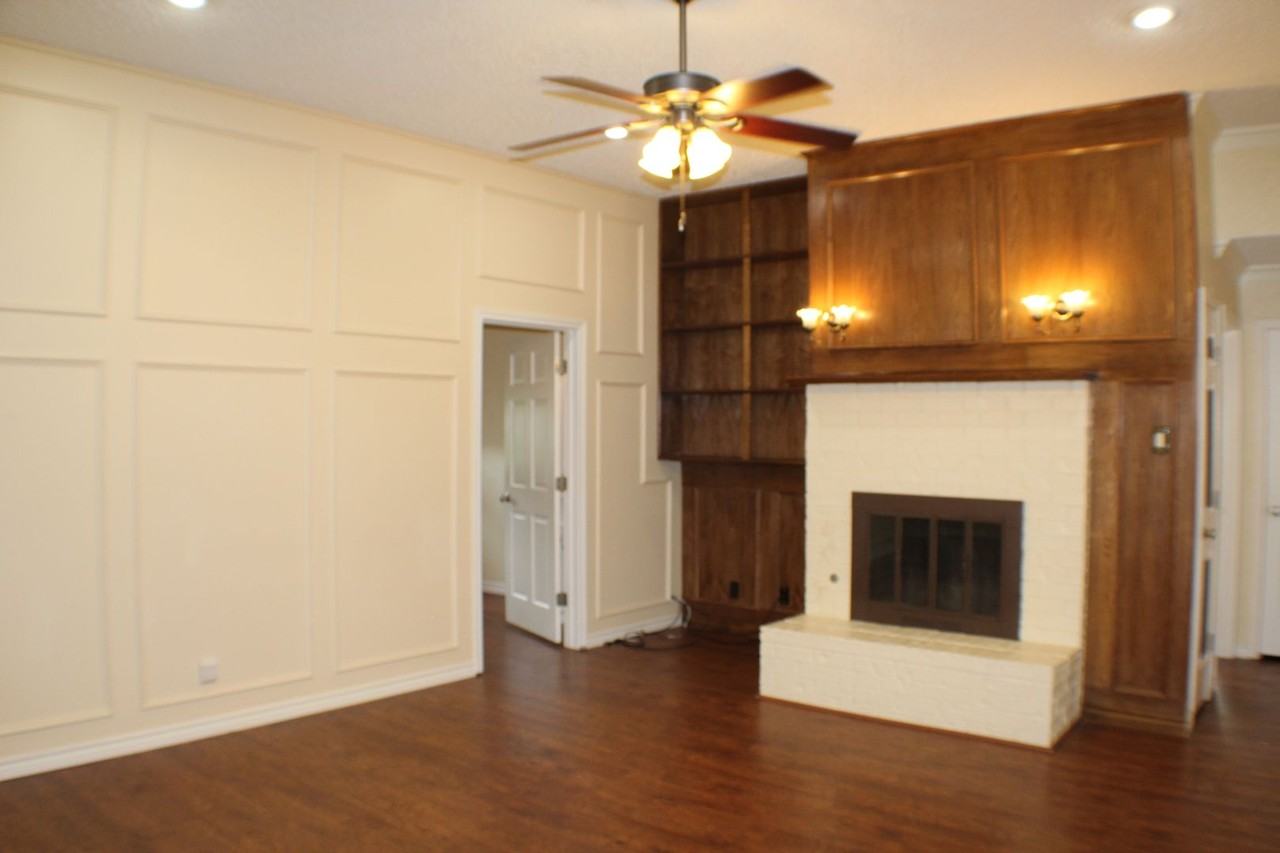 7838 Williams Ave - Photo 4 of 26