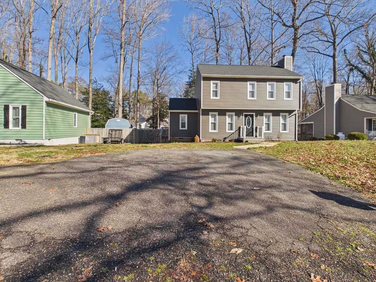 12024 Lockett Ridge Ave - Photo 2 of 45