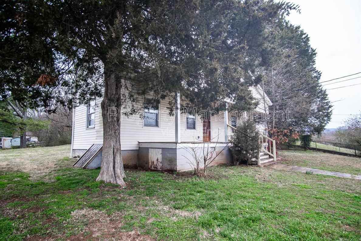 521 N Chamberlain Ave - Photo 2 of 19