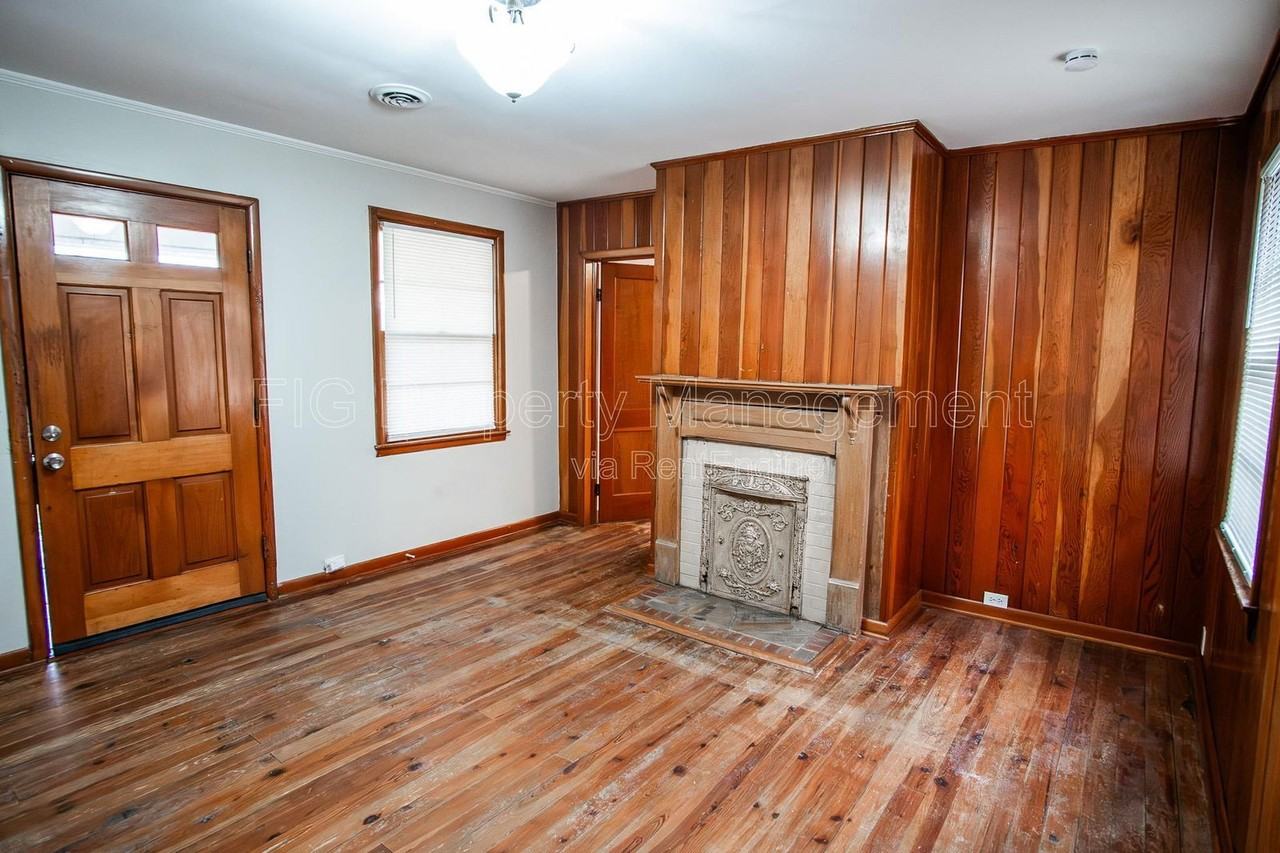 521 N Chamberlain Ave - Photo 5 of 19