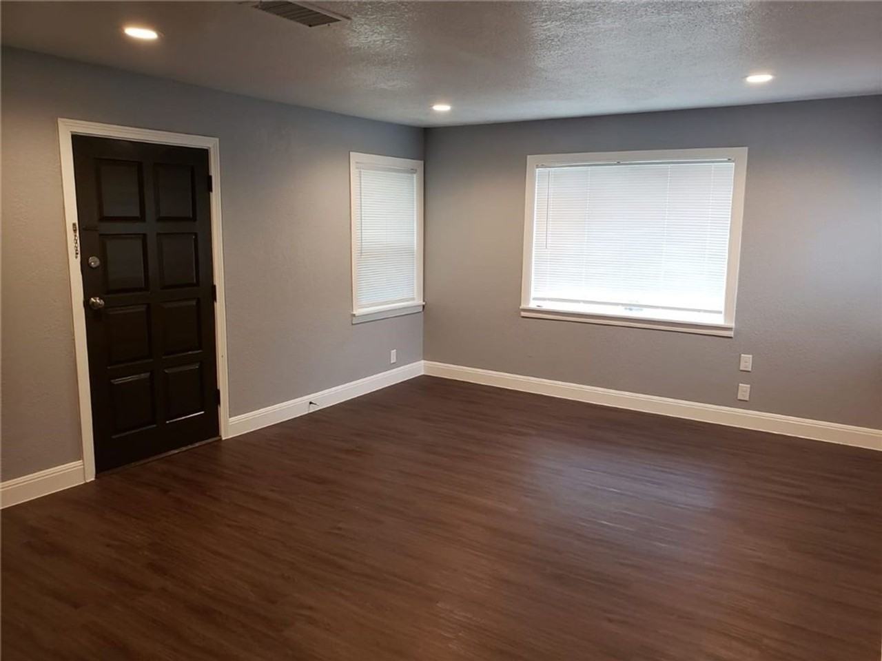 18901 Hog Eye Rd - Photo 6 of 10