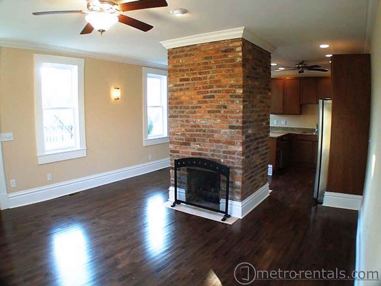 264 E Kossuth St - Photo 3 of 16