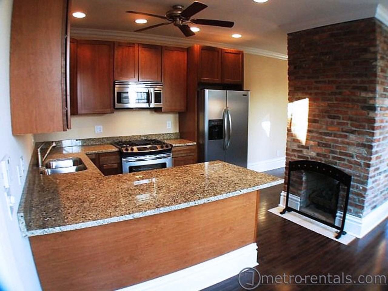 264 E Kossuth St - Photo 4 of 16