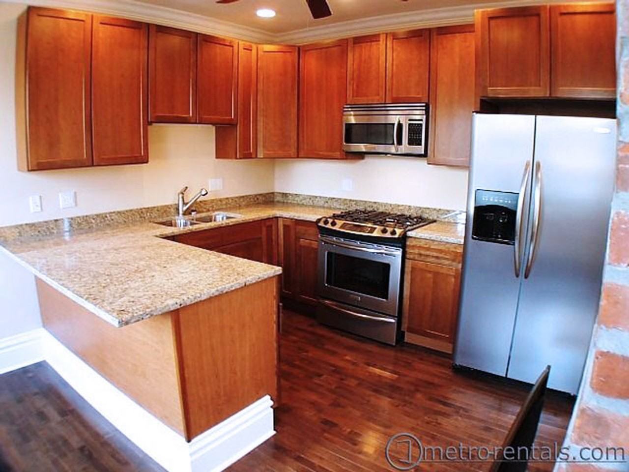 264 E Kossuth St - Photo 5 of 16