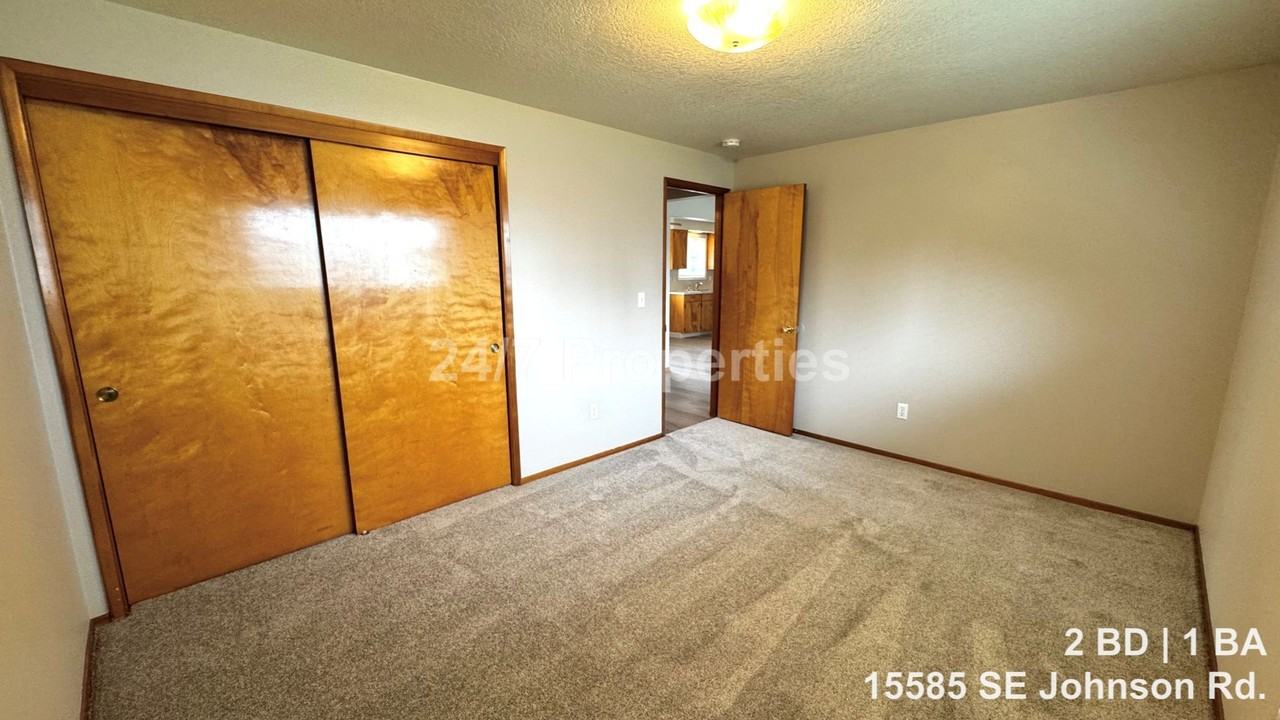 15585 Se Johnson Rd - Photo 7 of 12