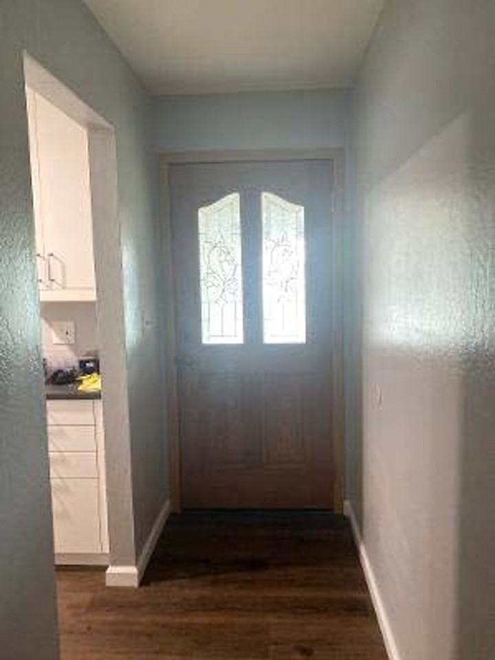 396 Elsinore Dr - Photo 3 of 22