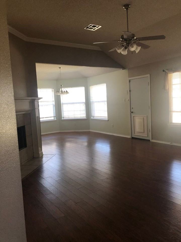 2308 96th St - Photo 3 of 19