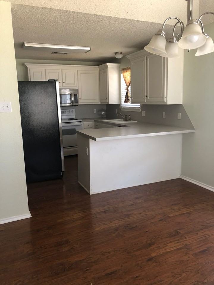 2308 96th St - Photo 6 of 19