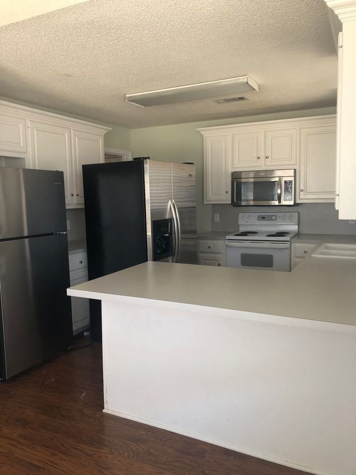 2308 96th St - Photo 7 of 19