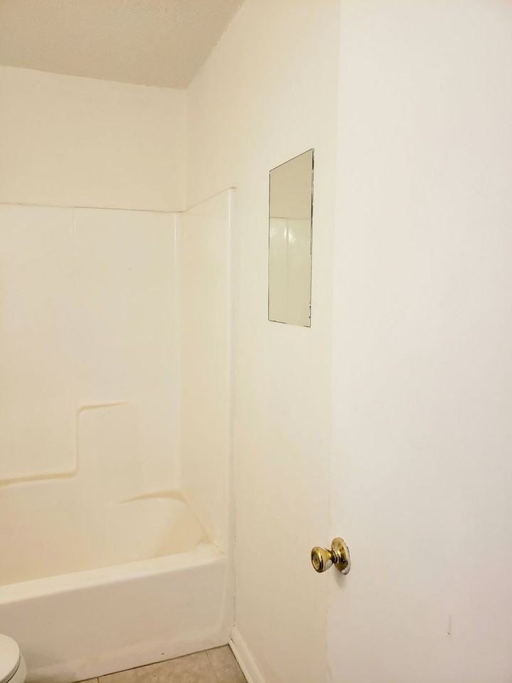 8215 N Klondyke St #A - Photo 5 of 11