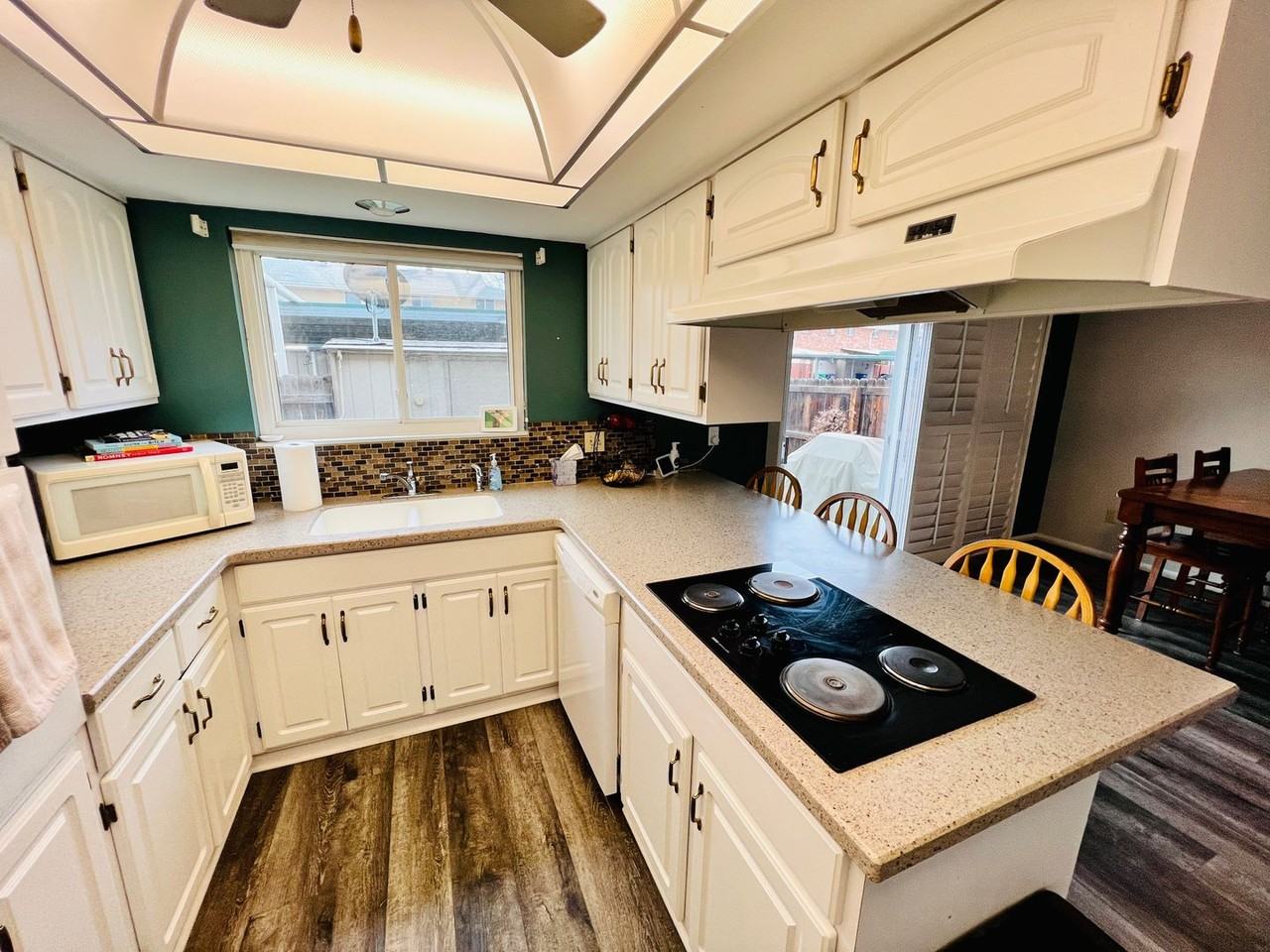 9202 E Lehigh Ave - Photo 6 of 31