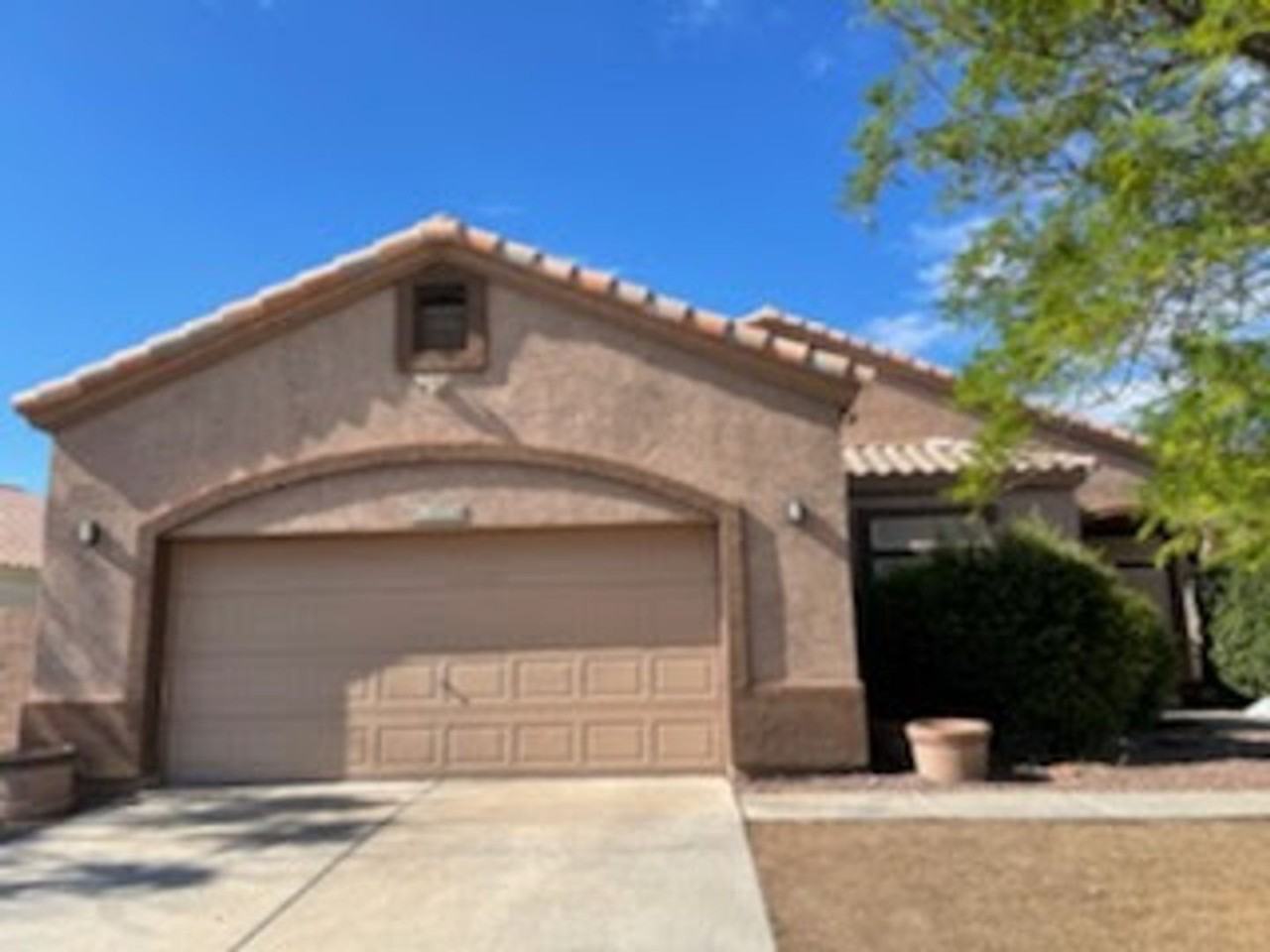 10326 W San Juan Ave - Photo 2 of 14