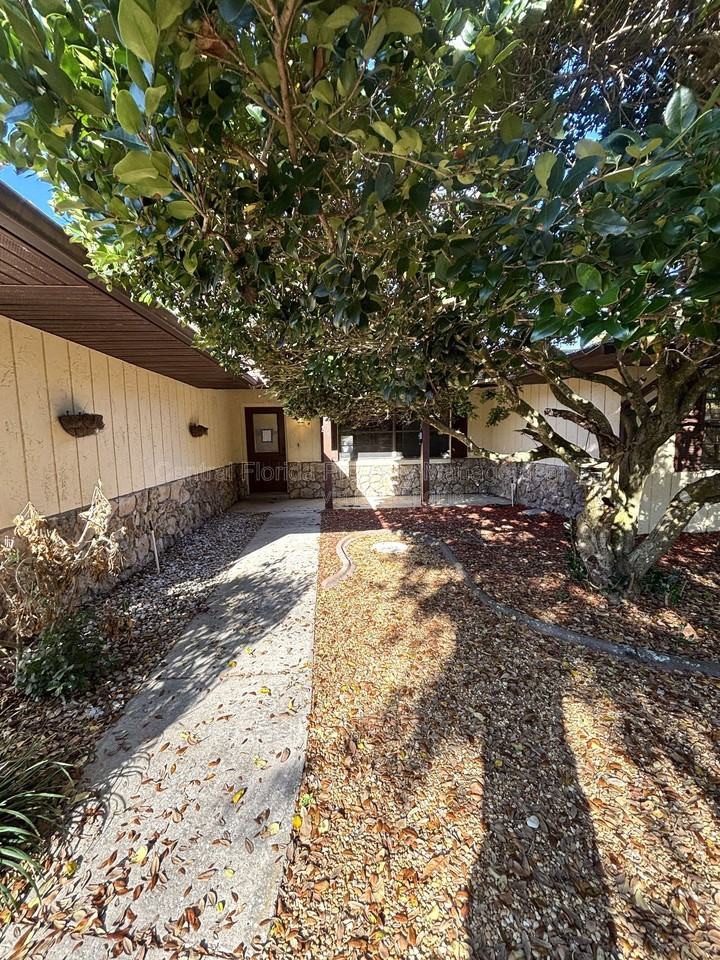 12429 Sunshine Dr - Photo 2 of 27