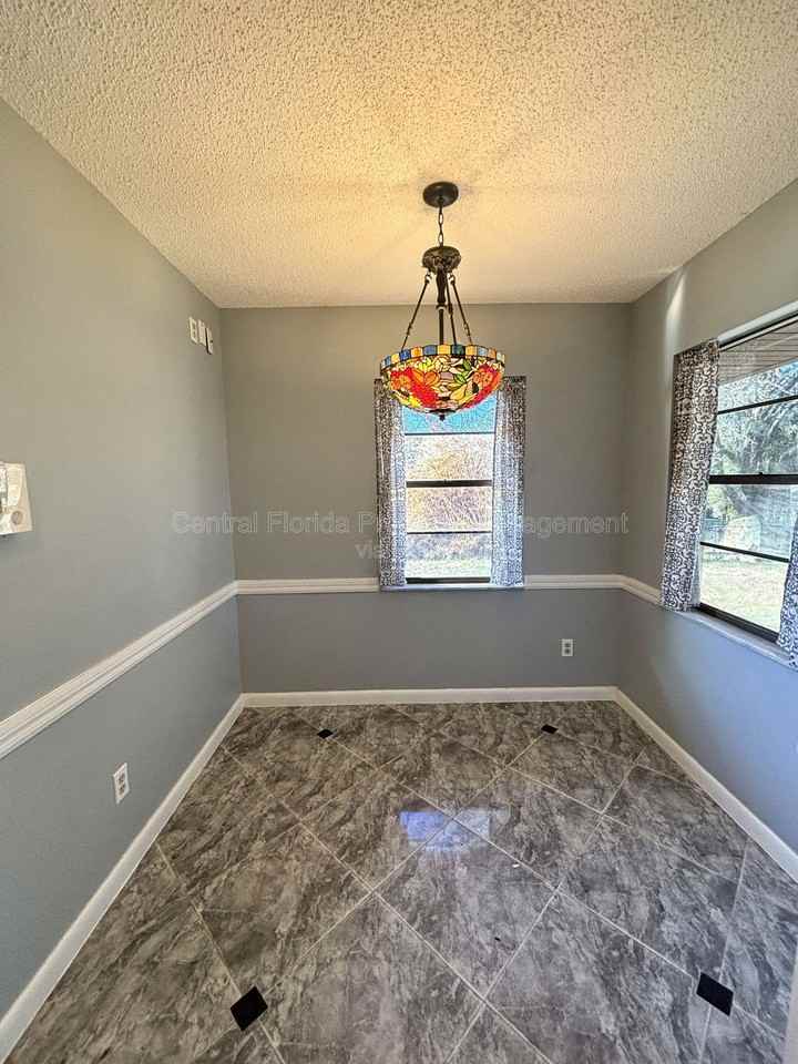 12429 Sunshine Dr - Photo 5 of 27