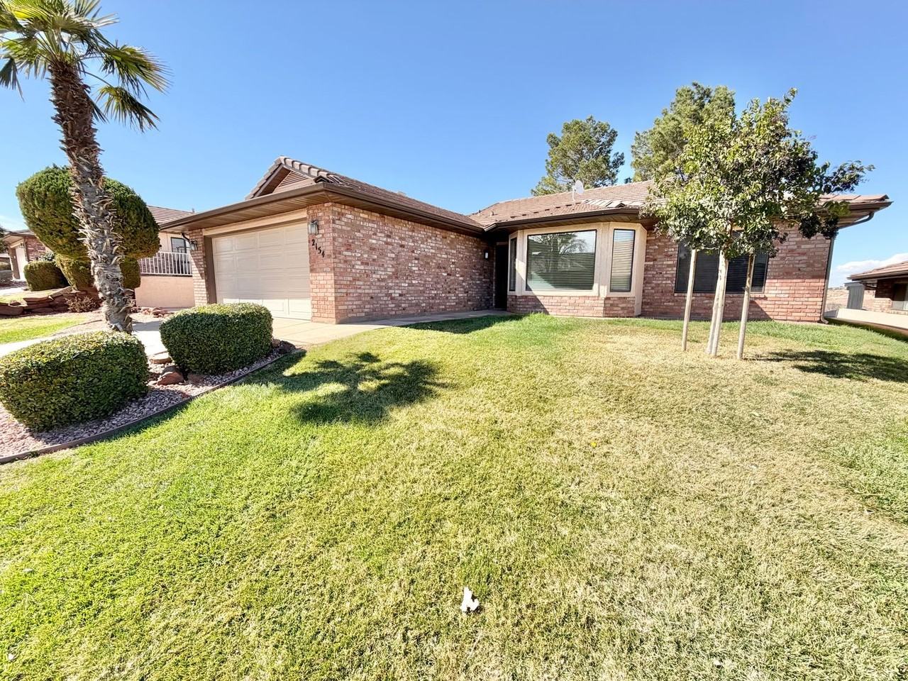 2154 S Legacy Dr - Photo 2 of 28