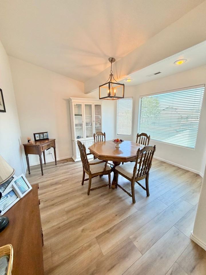 2154 S Legacy Dr - Photo 5 of 28