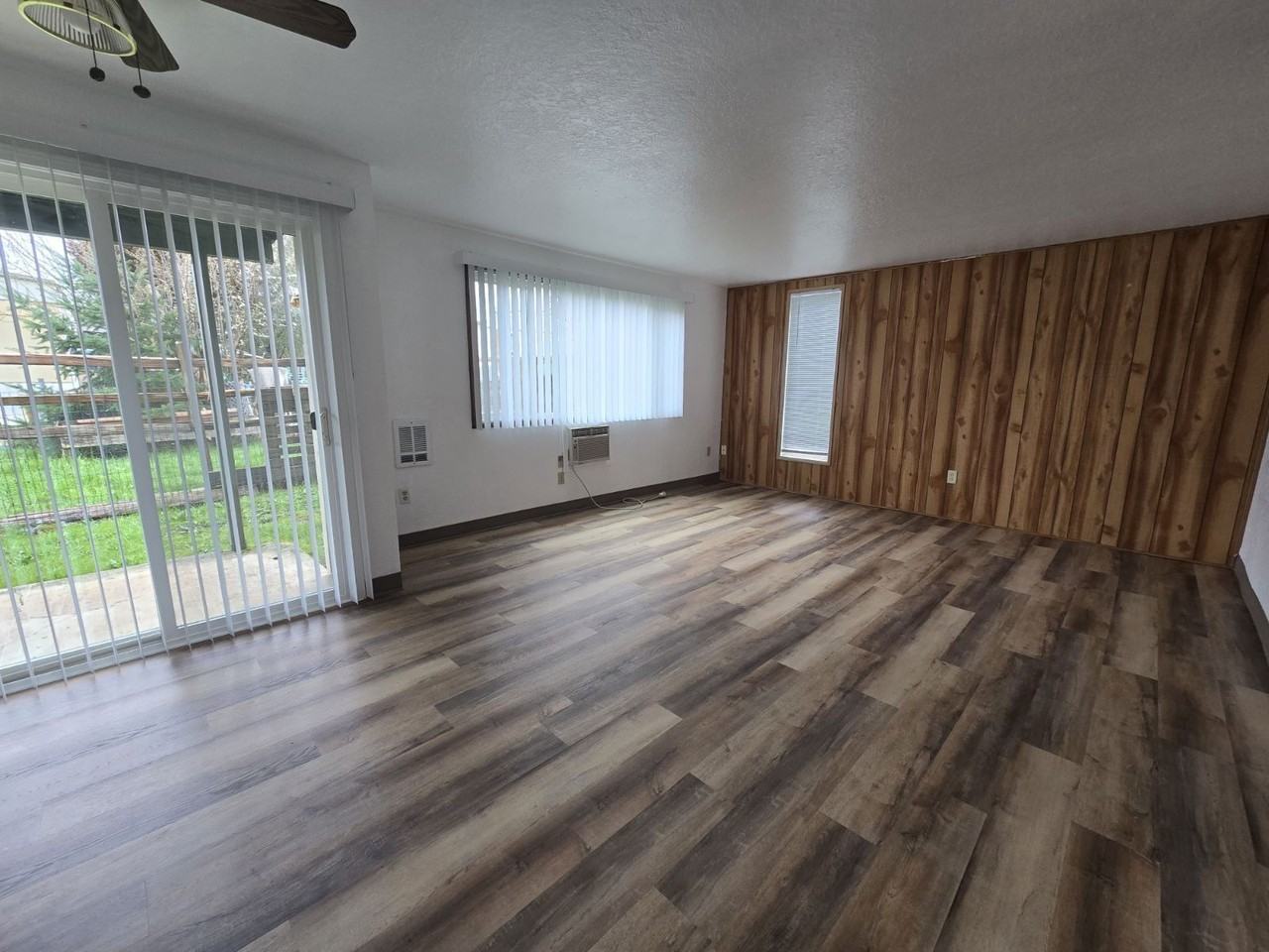 146 Atkinson Ct #26 - Photo 3 of 11