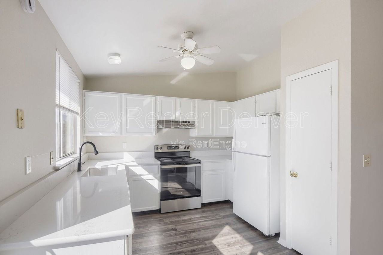 4264 S Fundy Way - Photo 2 of 11