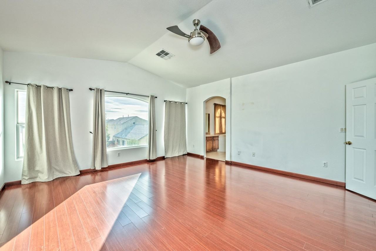 1539 Laguna Palms Ave - Photo 7 of 15