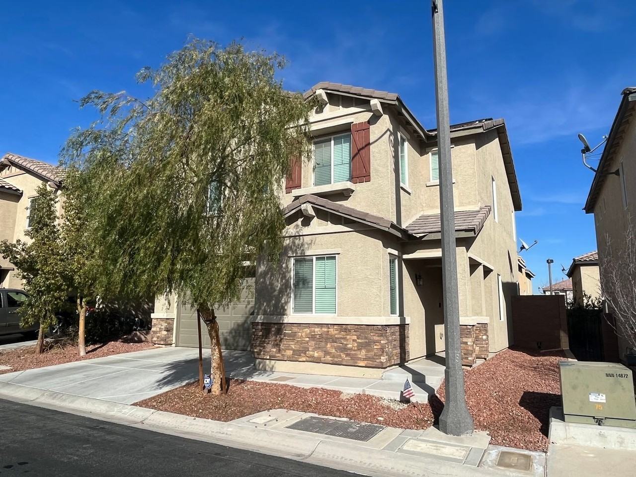 7852 Pyramid Peak St - Photo 2 of 42