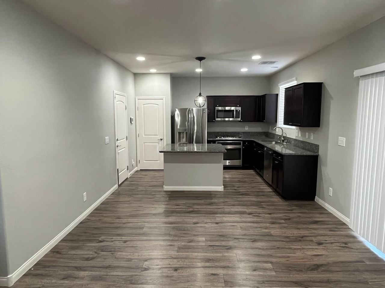 7852 Pyramid Peak St - Photo 7 of 42