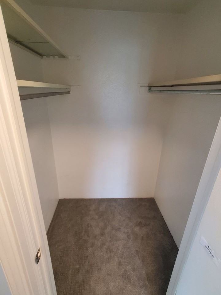 645 Manhattan Pl #307 - Photo 5 of 25