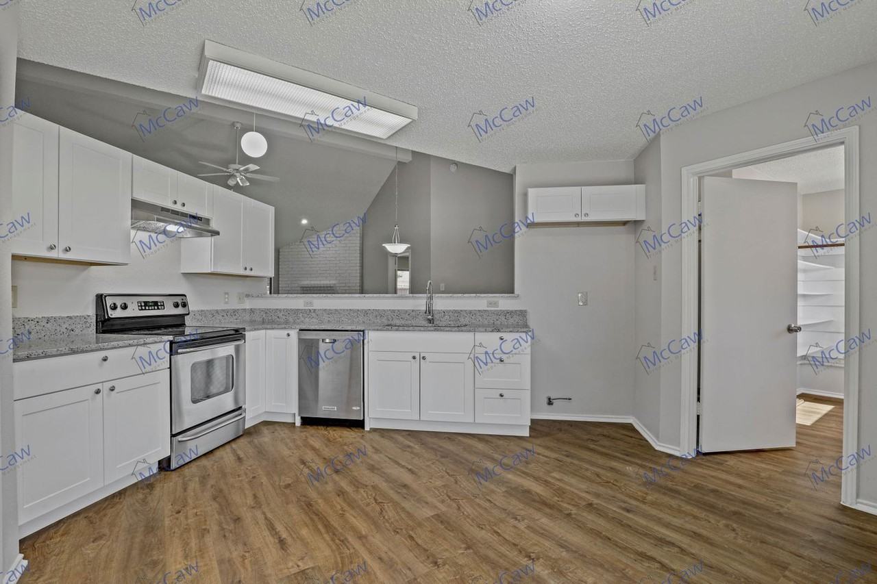 809 Baxter Dr - Photo 7 of 18