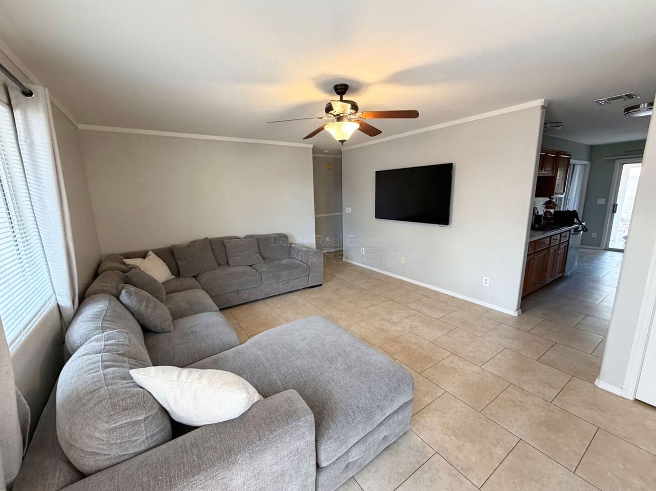 10069 E Paseo San Ardo - Photo 4 of 19